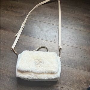Elegant Cream Faux Fur Shoulder Bag